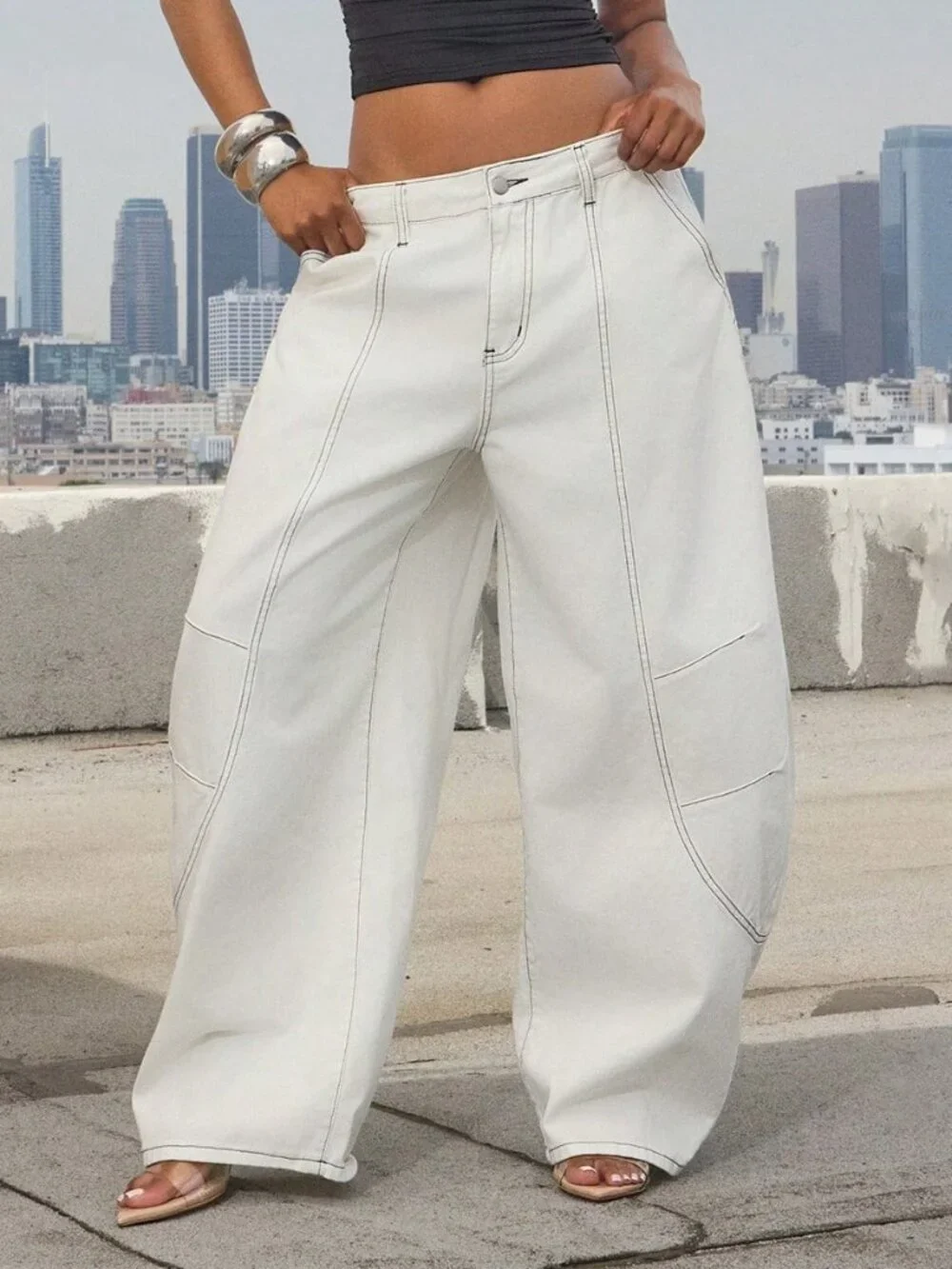 White Casual Women's Wide Barrel Leg Denim Jeans